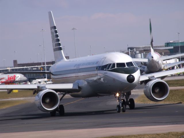 Airbus A320 (EI-DVM) - MANCHESTER JROON