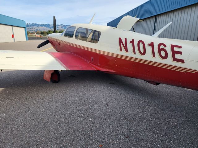 Mooney M-20 (N1016E)