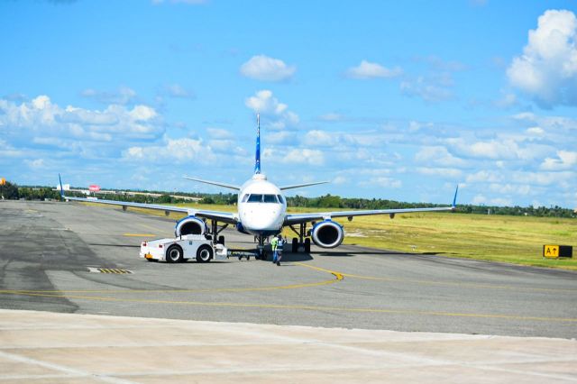 Embraer ERJ-190 (N346JB)