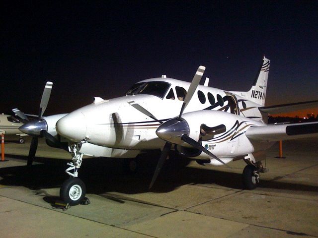 Beechcraft King Air 90 (N274KA)