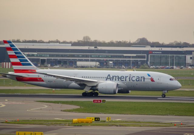 Boeing 787-8 (N814AA) - American Airlines B787-8 Dreamliner cn40632 take off rwy24 EHAM 13-4-2022