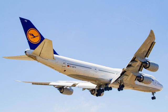 BOEING 747-8 (D-ABYU)