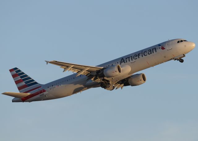 Airbus A321 (N172US)