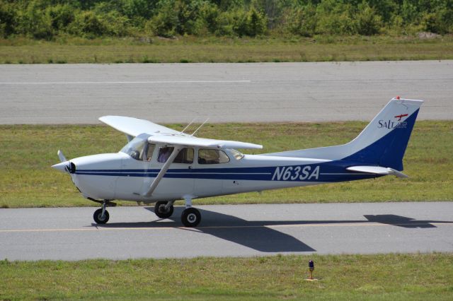 Cessna Skyhawk (N63SA)