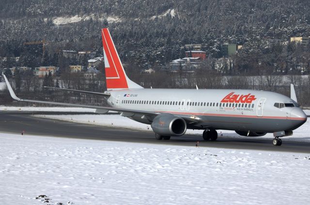 Boeing 737-800 (OE-LNK)