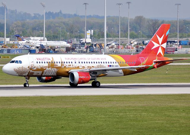 Airbus A320 (9H-AE0)