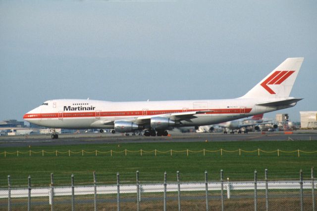 Boeing 747-200 (PH-MCF) - Departure at Narita Intl Airport Rwy34l on 2000/11/13