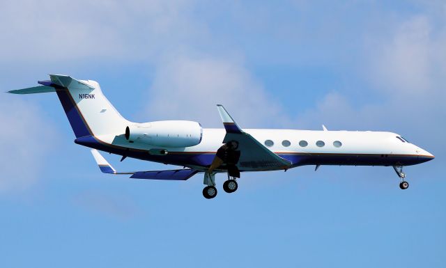 Gulfstream Aerospace Gulfstream V (N16NK)