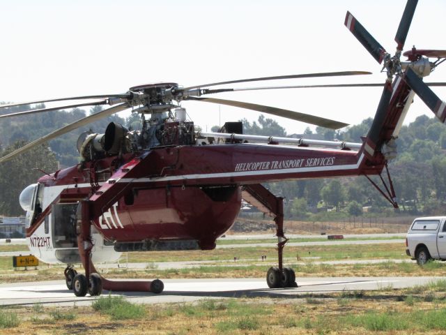 N722HT — - 1969 Sikorsky CH-54B on the ramp