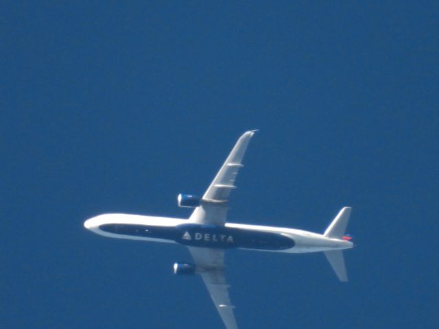 Airbus A321 (N346DN)