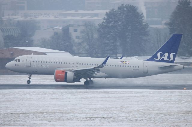 Airbus A320neo (LN-RGM)