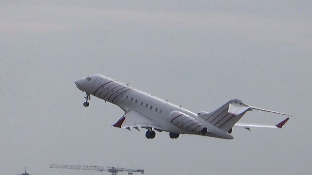 Bombardier Global Express (CS-DOU)