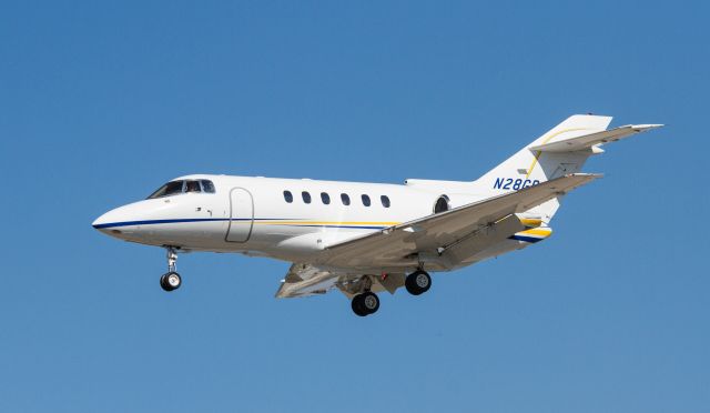 Hawker 800 (N28GP)