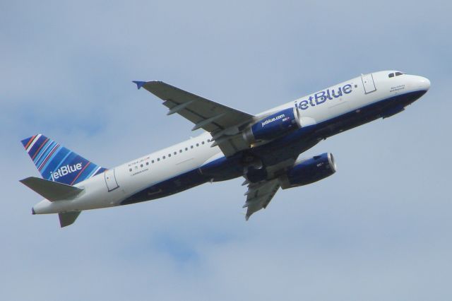 Airbus A320 (N784JB) - Jet Blue Flight 346 departs Runway 14 at Sarasota-Bradenton International Airport