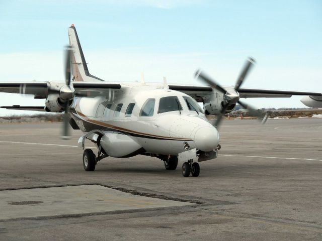 Cessna 310 (C-FHMA)