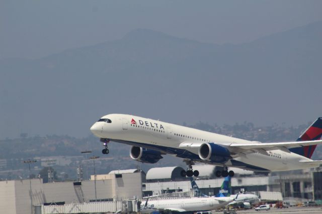 Airbus A350-900 (N502DN)