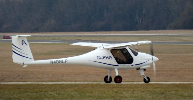 PIPISTREL Alpha Trainer (N488LP) - Taxiing for departure is this 2022 Pipistrel Alpha trainer in the Winter of 2024.