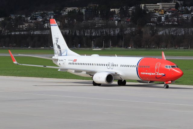 Boeing 737-800 (SE-RRB)