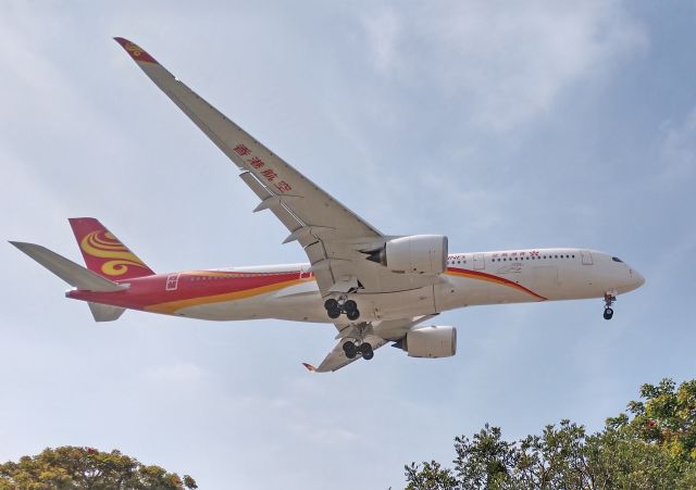 Airbus A350-900 (B-LGD) - Over the park at LAX from Hong Kong. br /br /5/8/18