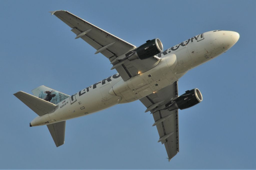Airbus A319 (N954FR)