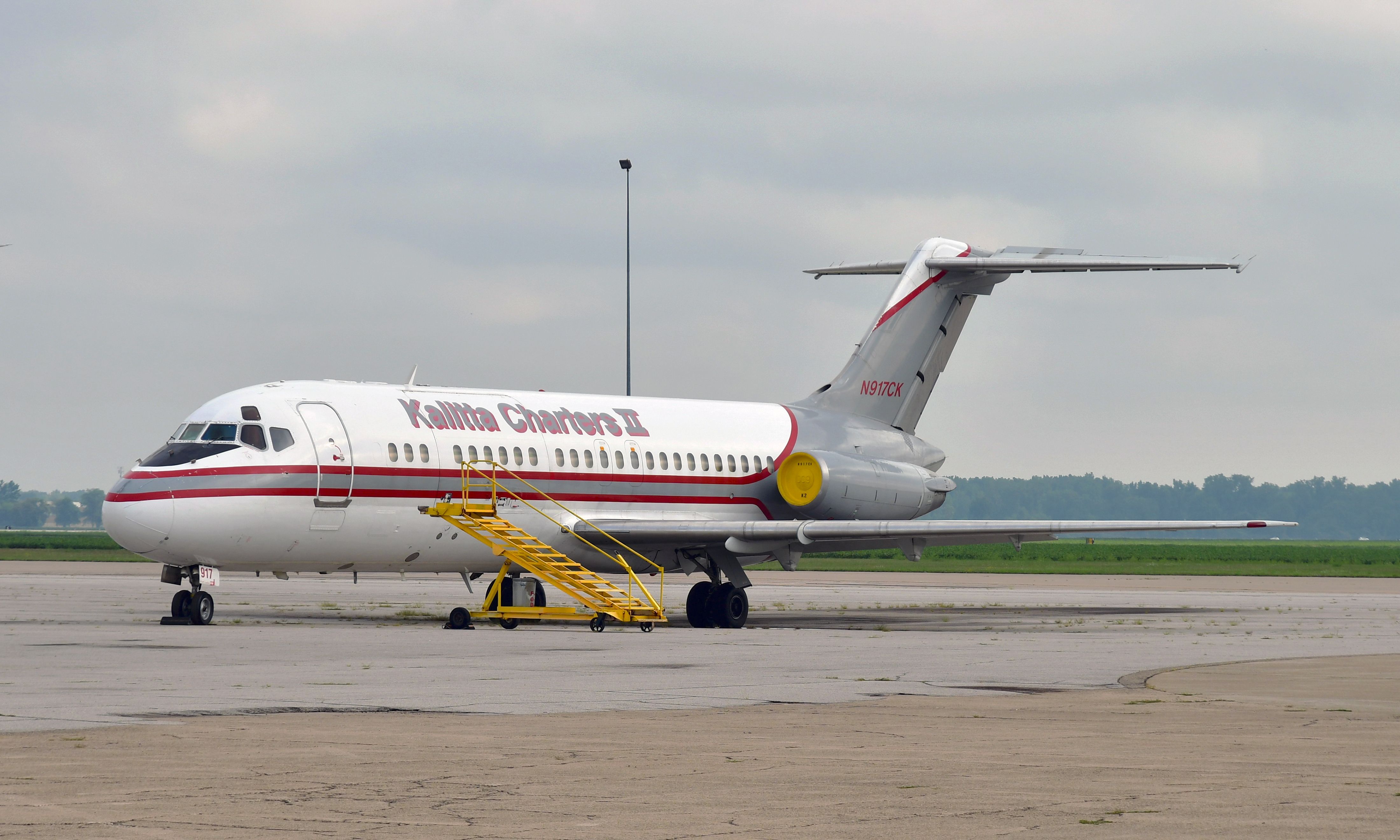 Douglas DC-9-10 (N917CK) - Kalitta Charters II McDonnell Douglas DC-9-15RC N917CK in Willow Run Airport, Ypsilanti, MI