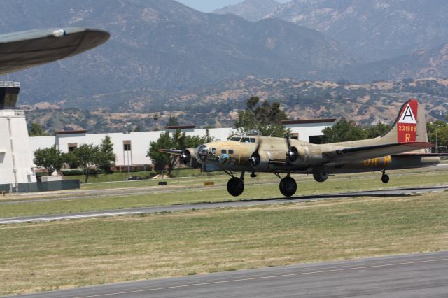 Boeing B-17 Flying Fortress (N231909) - From Norms Coffee Hangar