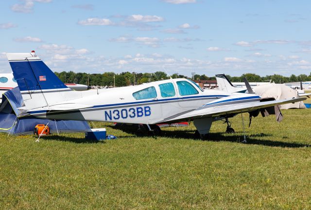 Beechcraft 55 Baron (N303BB)