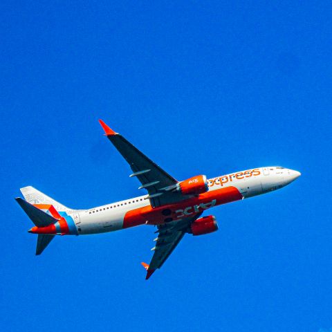 Boeing 737-700 (VT-BXX)