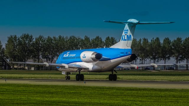 Fokker 70 (PH-KZM)