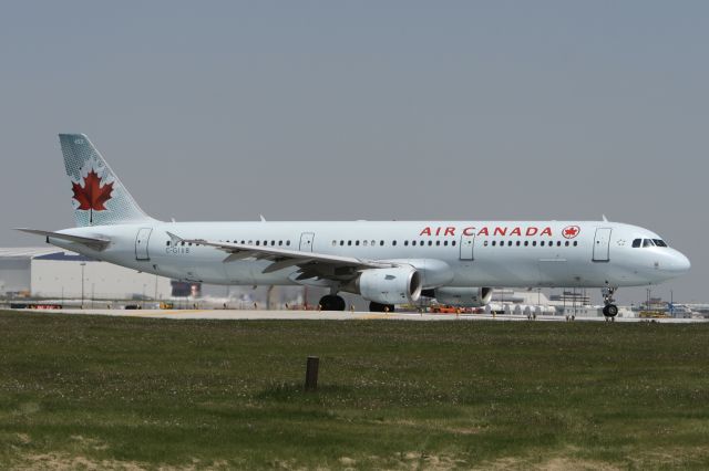 Airbus A321 (C-GIUB) - May 20, 2009 - leaving Toronto