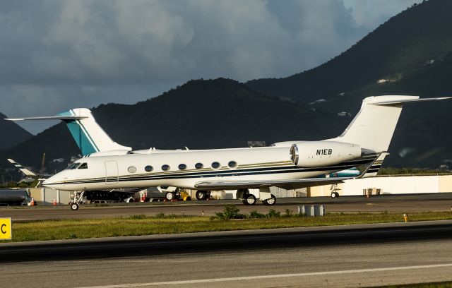 Gulfstream Aerospace Gulfstream V (N1EB)