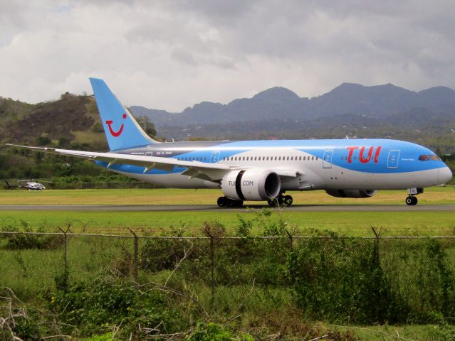 Boeing 787-8 (G-TUIC)