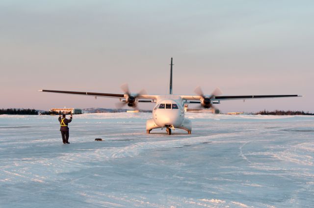 Casa Persuader (CN-235) (N1269J)