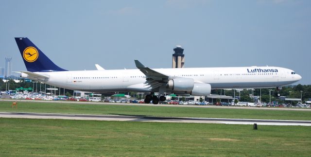 Airbus A340-600 (D-AIHS) - Arriving on runway 18C - 6/28/09