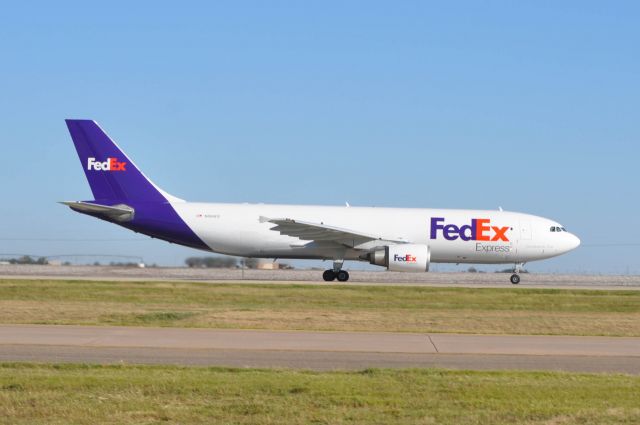 Airbus A300F4-600 (N686FE)