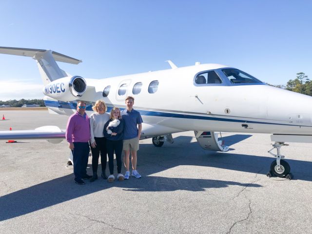 Embraer Phenom 100 (N130EC)