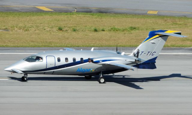 Piaggio P.180 Avanti (PT-TIC)