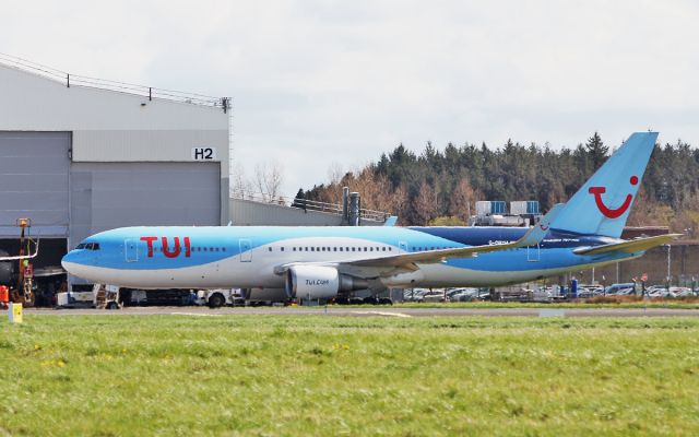 BOEING 767-300 (G-OBYH) - tui b767-304er g-obyh at shannon 19/4/18.