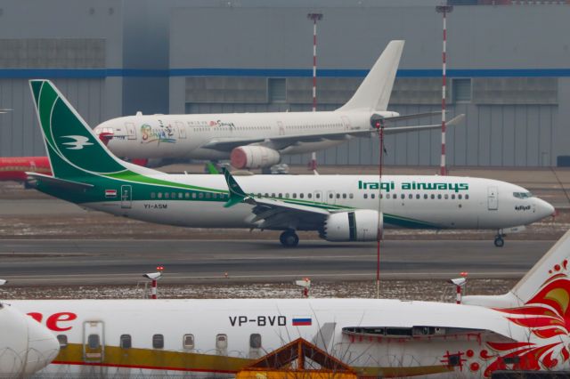 Boeing 737 MAX 8 (YI-ASM)