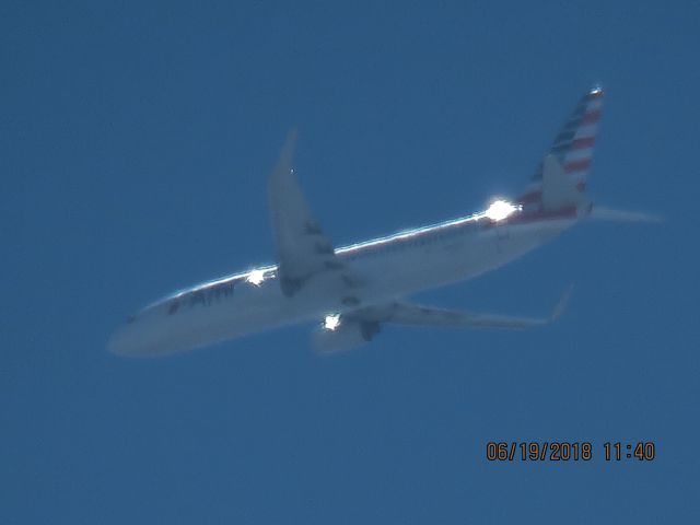 Boeing 737-800 (N947AN)