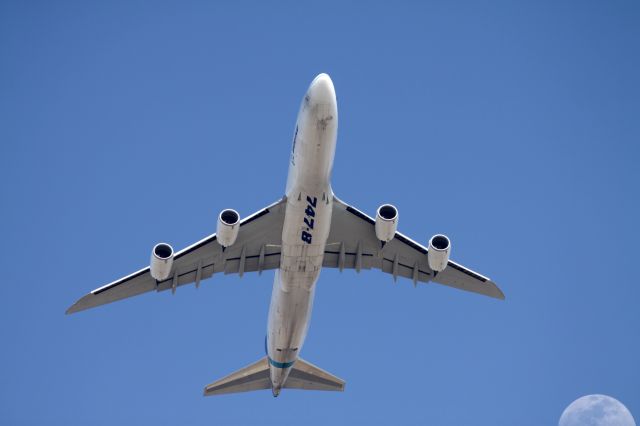 N50217 — - Boeing 747-8F steep climb flyby at KPMD