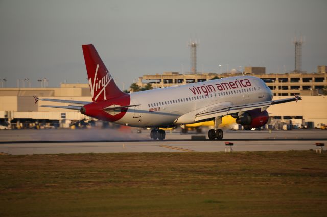 Airbus A321 (N621VA)