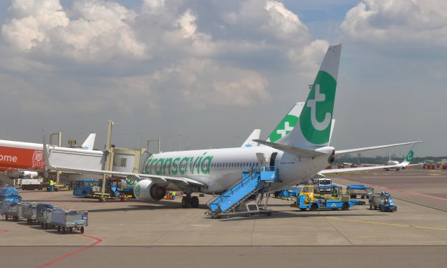 Boeing 737-800 (PH-HSG) - Transavia Boeing 737-8K2(WL) PH-HSG in Amsterdam 