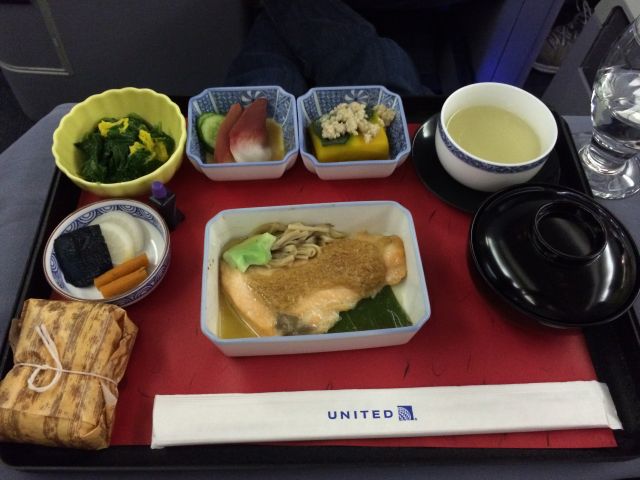 Boeing 777-200 — - Japanese meal, United 7 IAH-NRT