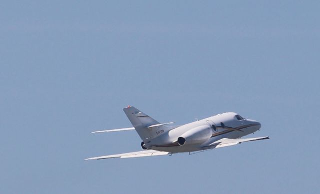 Dassault Falcon 10 (C-FZOP)