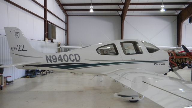 Cirrus SR-22 (N940CD)