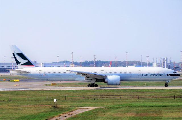 BOEING 777-300 (B-KQG)