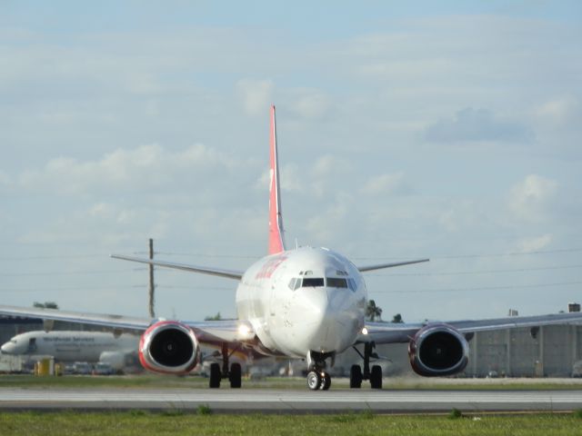 BOEING 737-300 (XA-AJA)