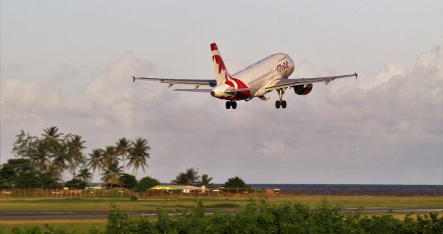 Airbus A319 (C-FYKW)