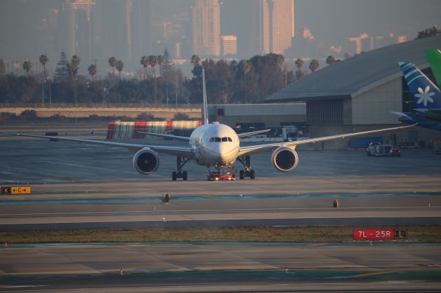 Boeing 787-9 Dreamliner (N26952)